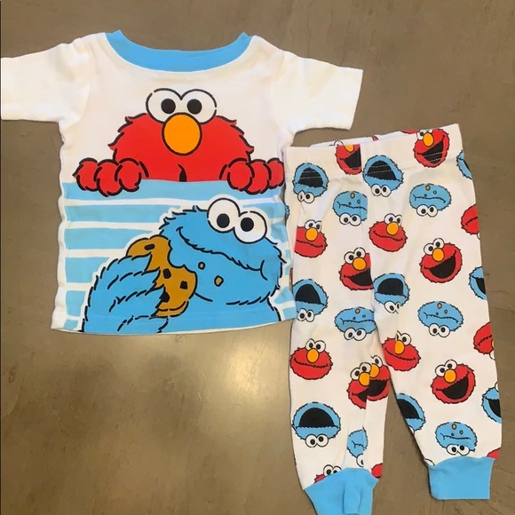 elmo pajamas 12 months